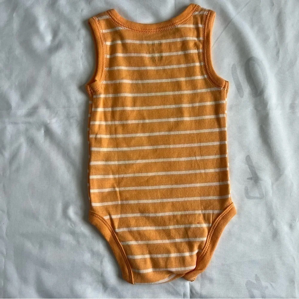 Set of 5 Carter’s Sleeveless Beach Themed Onesies in Size 3 Months